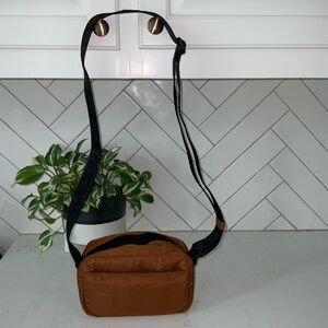 BAGGU Brown Camera Bag
